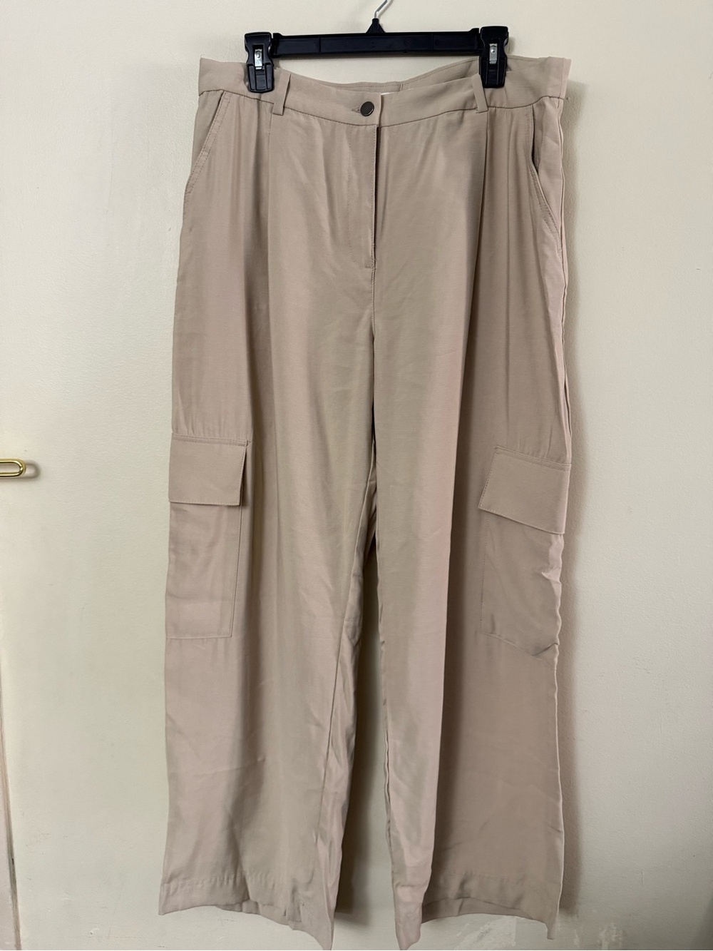 H&M Beige Wide-Leg Cargo Pants